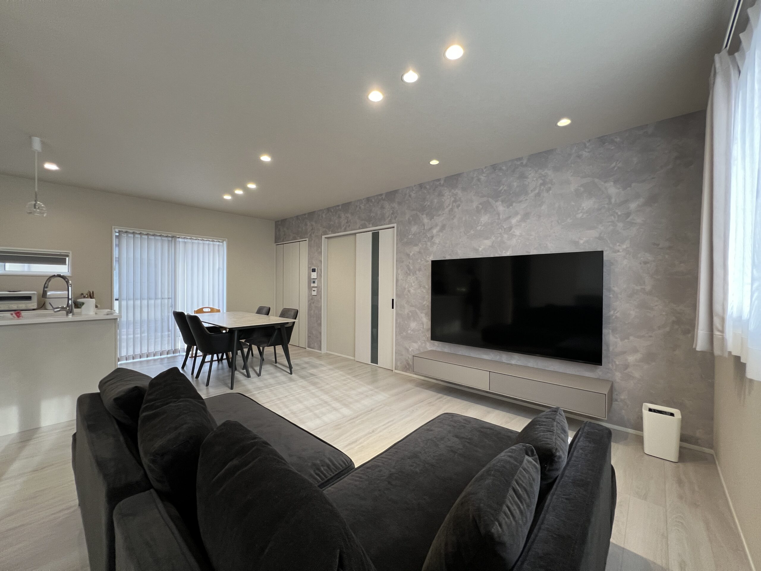 平屋スタイルの２階建ての画像